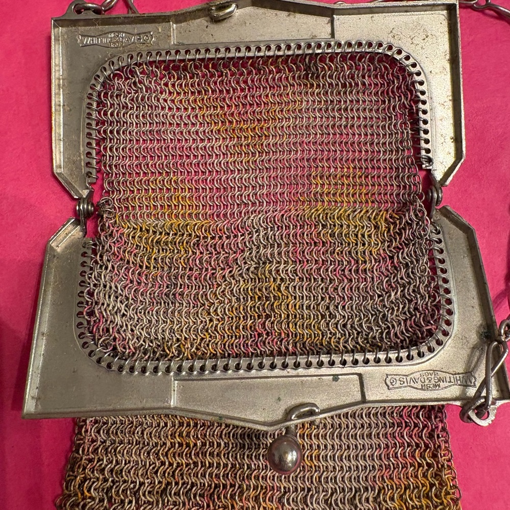 Whiting & Davis Vintage Art Deco 1920’s to 30’s Mesh  Bag in Gold and Brass - Picture 3 of 5